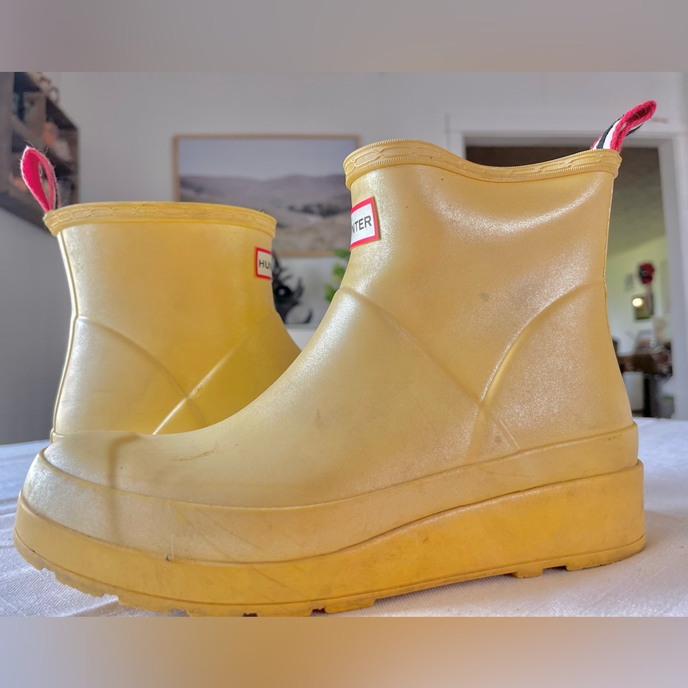 Hunter Ankle Bootie